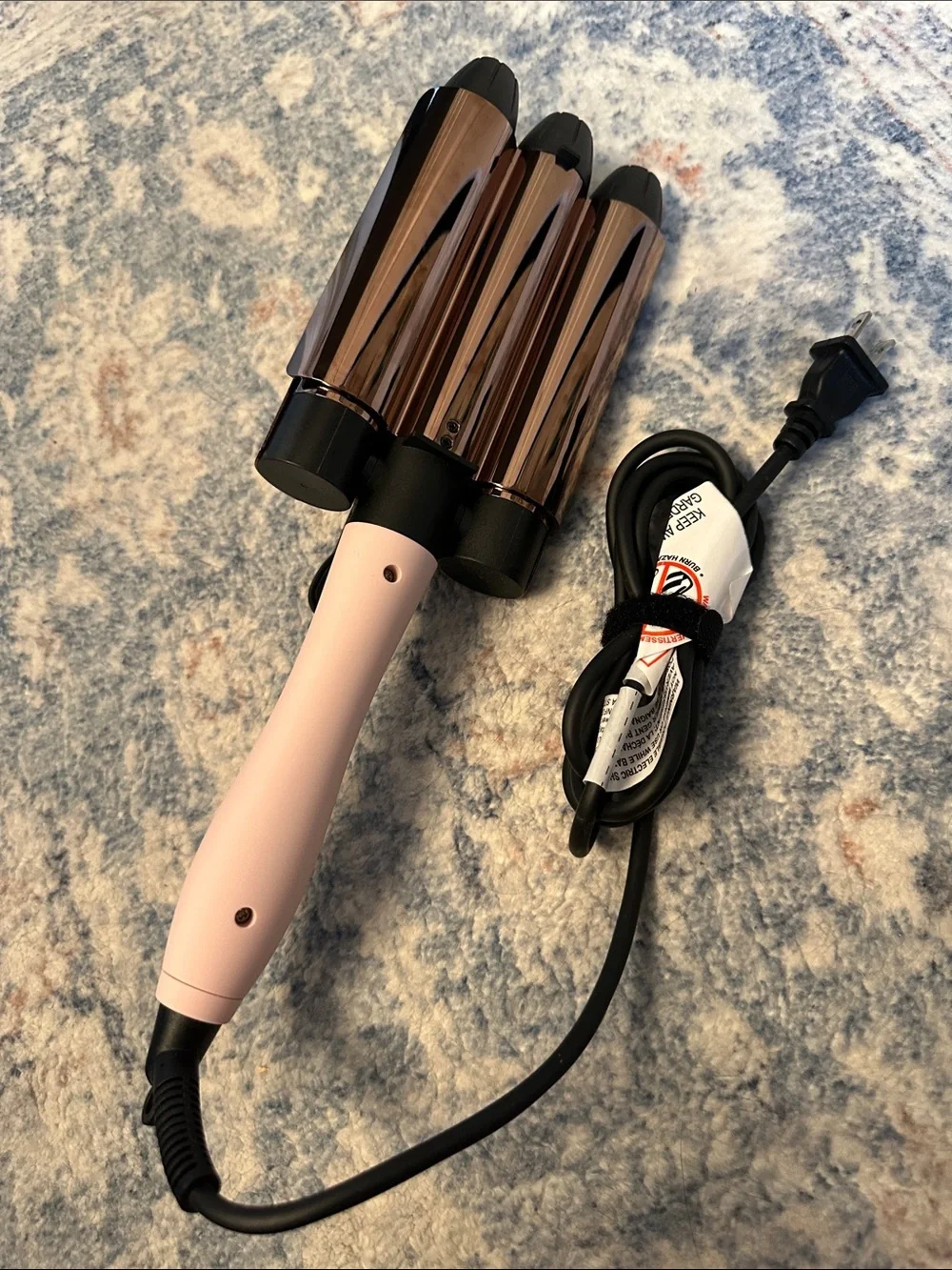 L’ange Le Tridente triple barrel hair waver